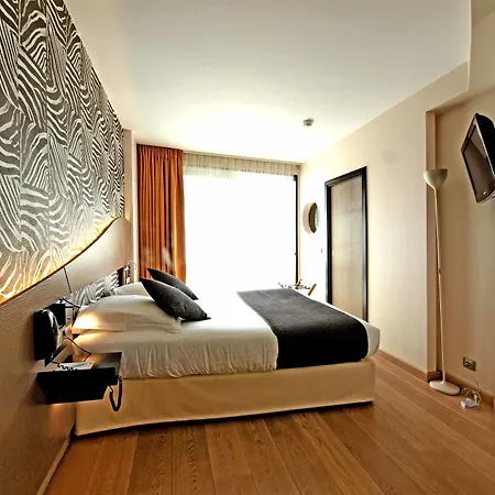 Hor Europe Hotel 4*